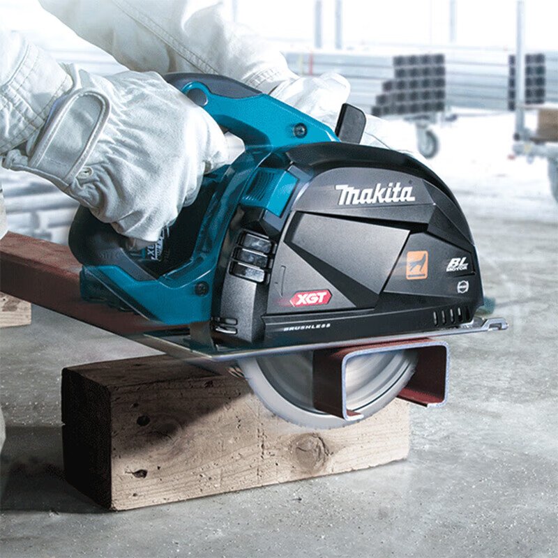 Дисковая пила Makita CS002GZ01, 185 мм